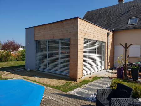 Extension contemporaine en bois