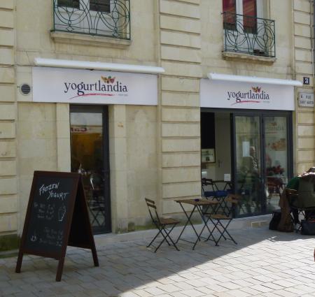 TERTIAIRE/ BATIMENT INDUSTRIEL/ LOCAL PROFESSIONNEL/ CELLULE COMMERCIAL